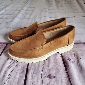 Journee Collection Ericka Vegan Leather Loafers Almond Toe W8.5 Slip-on Flats